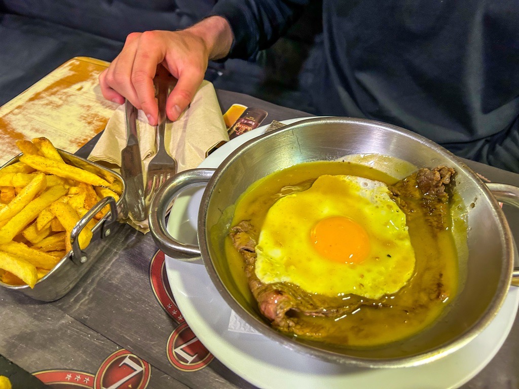 Steak and egg from 7 Janelas